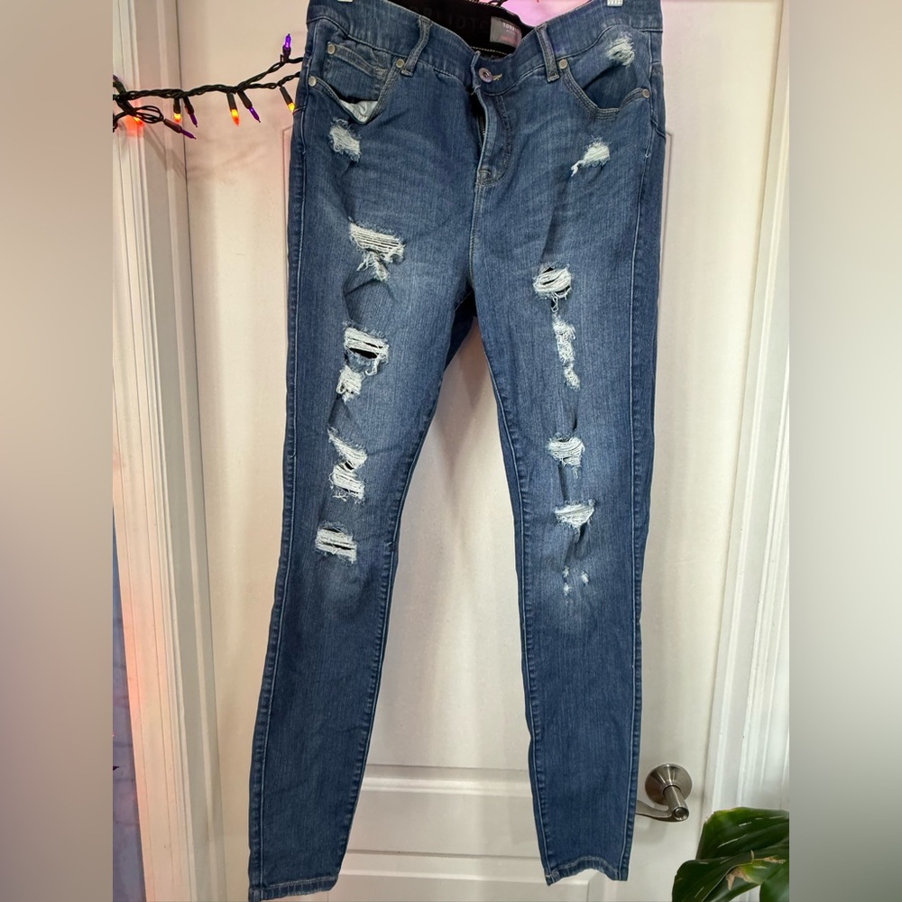 Torrid Blue Distressed bombshell skinny 14tall Jeans
